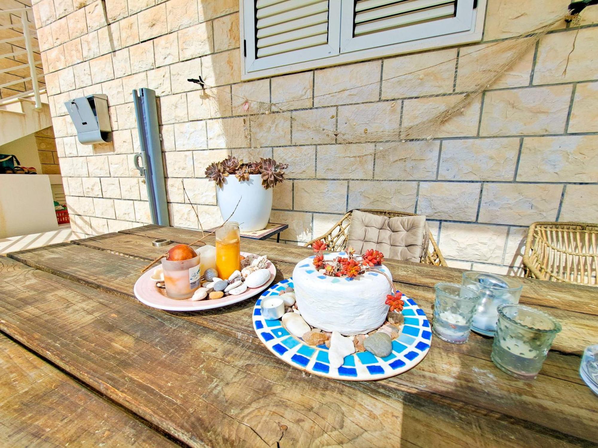 Apartments Ivanka Supetar Exterior photo
